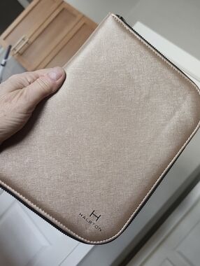 Halston Metallic Gold Zip Travel Jewelry Holder/organizer. Free With Purchase .